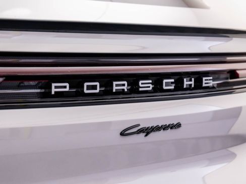 New 2026 Porsche Cayenne E-Hybrid Coupe image 39