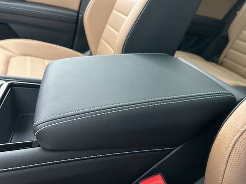 New 2026 Volkswagen Atlas Cross Sport SEL R-Line image 34