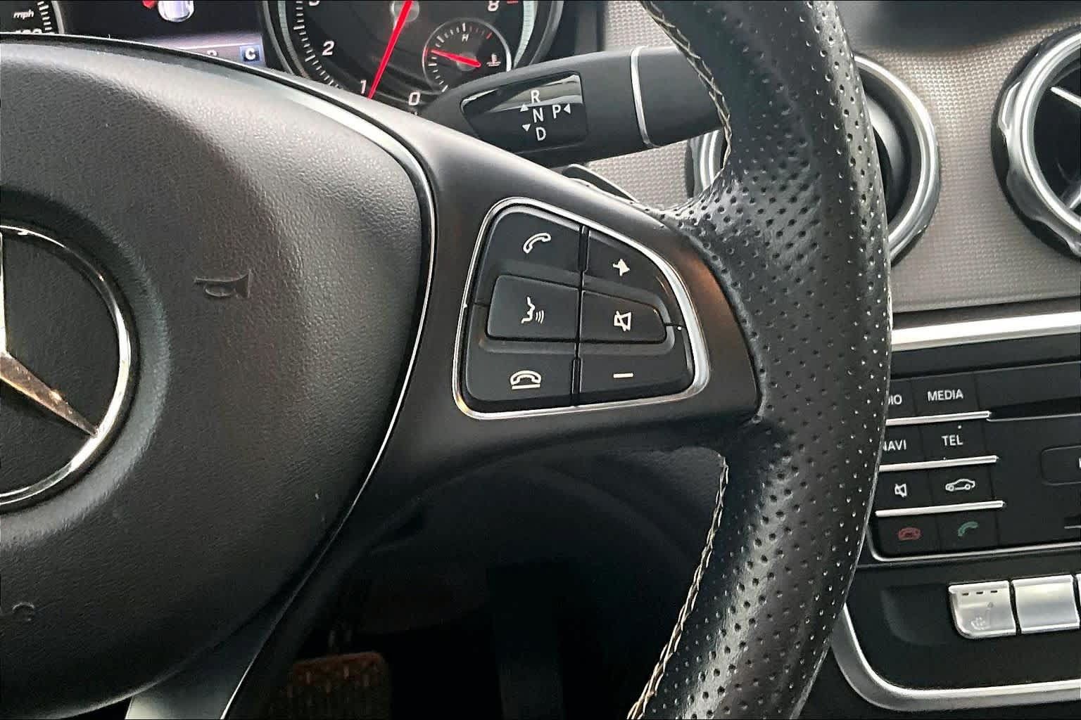 Certified 2018 Mercedes-Benz GLA 250 image 25
