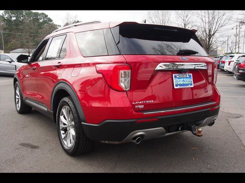 Used 2021 Ford Explorer Limited w/ Equipment Group 301A image 3