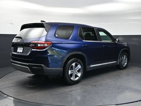 Used 2023 Honda Pilot EX-L image 5