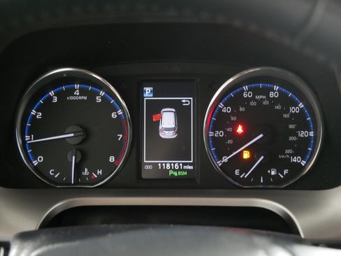Used 2016 Toyota RAV4 Limited AWD/4WD image 21