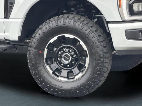 New 2026 Ford F250 XLT w/ XLT Premium Package AWD/4WD image 33