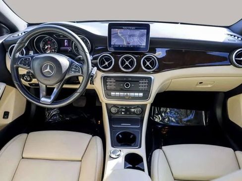 Used 2019 Mercedes-Benz CLA 250 image 19