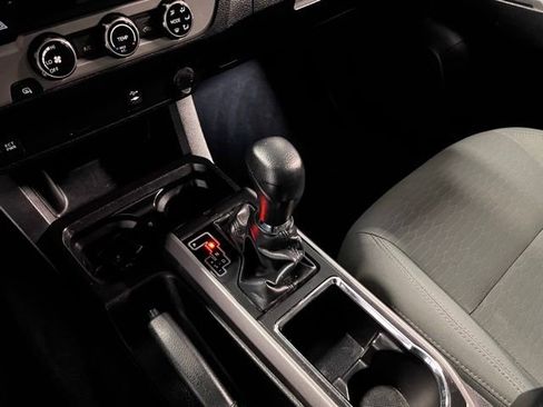 Used 2016 Toyota Tacoma SR5 image 25