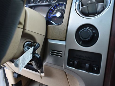 Used 2013 Ford F150 King Ranch w/ King Ranch Luxury Pkg AWD/4WD image 39