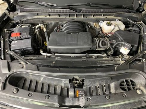 Used 2025 Chevrolet Suburban RST w/ Comfort Package image 35