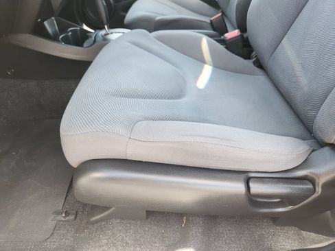 Used 2012 Honda Fit image 27