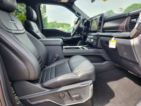 New 2026 Ford F250 Platinum w/ FX4 Off-Road Package AWD/4WD image 11
