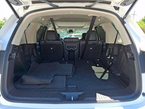 Used 2024 Honda Pilot Touring image 35