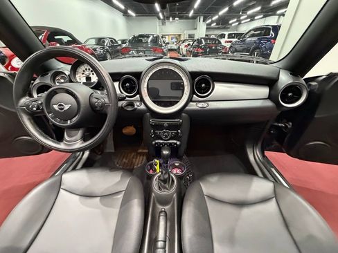 Used 2012 MINI Cooper Convertible image 32