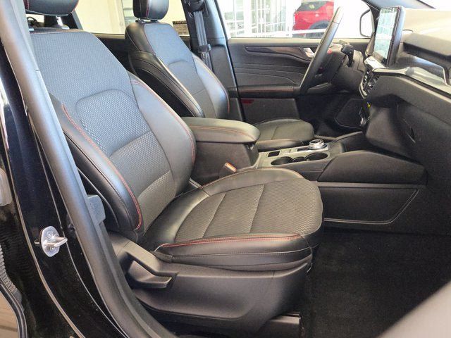 Used 2024 Ford Escape ST-Line w/ Tech Pack #1 AWD/4WD image 3