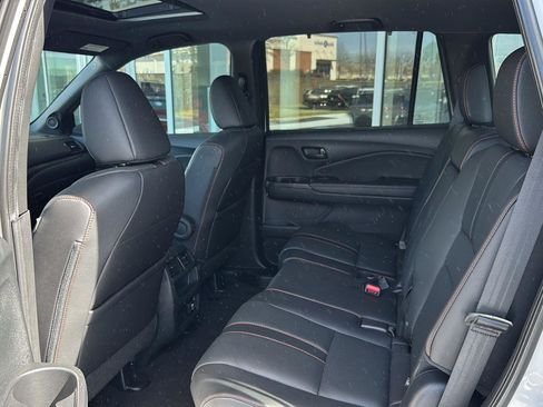 Used 2023 Honda Passport TrailSport image 10