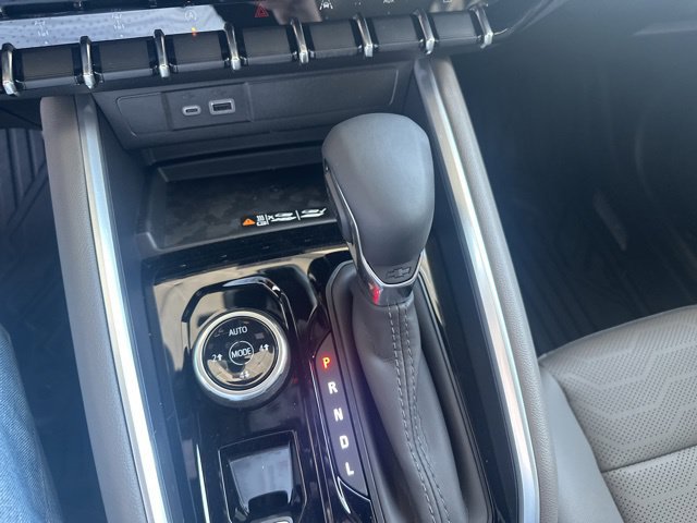 New 2026 Chevrolet Colorado ZR2 w/ Technology Package AWD/4WD image 17