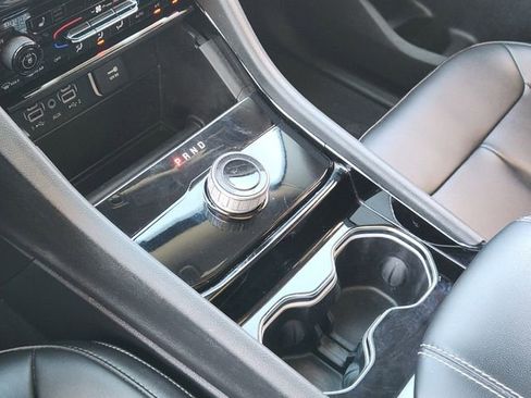 Used 2023 Jeep Grand Cherokee Limited image 19