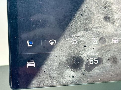 Used 2024 Tesla Cybertruck AWD Crew Cab image 19