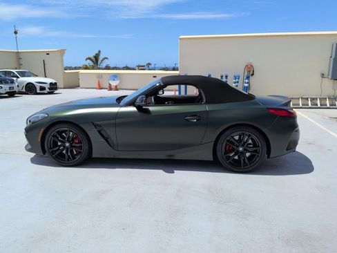 Certified 2025 BMW Z4 M40i w/ Edition RWD image 9