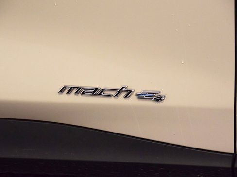 Used 2025 Ford Mustang Mach-E Select image 11