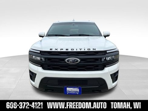 Used 2024 Ford Expedition Max Limited AWD/4WD image 2