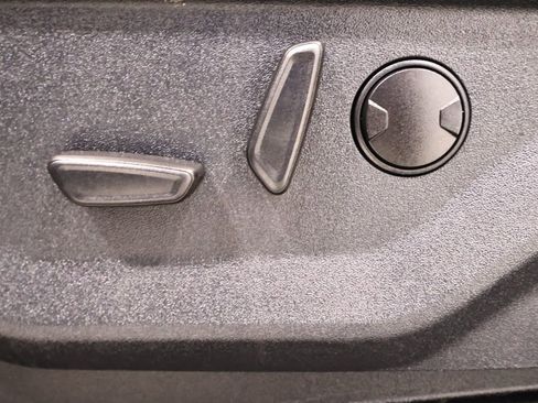 Certified 2022 Ford F150 XLT w/ Equipment Group 302A High image 11