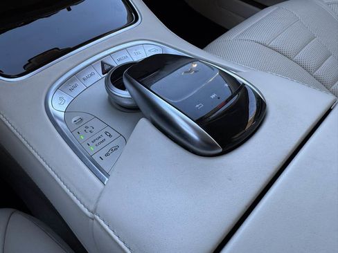 Used 2017 Mercedes-Benz S 550 Cabriolet image 29