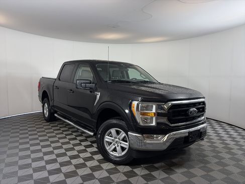 Used 2022 Ford F150 XLT AWD/4WD image 1