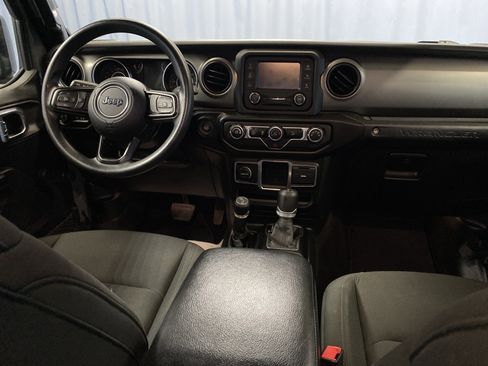 Certified 2021 Jeep Wrangler Unlimited Sport image 38