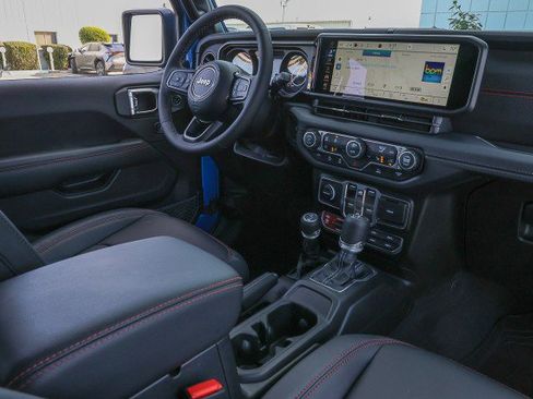 New 2026 Jeep Wrangler Unlimited Rubicon w/ Steel Bumper Group image 36