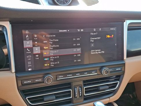 Used 2019 Porsche Macan AWD/4WD image 20