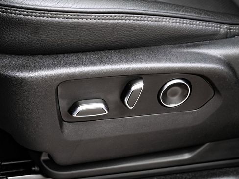 Used 2024 GMC Yukon XL Denali w/ Max Trailering Package image 29