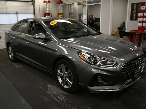Used 2018 Hyundai Sonata SEL w/ Cargo Package image 2