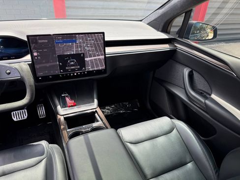 Used 2023 Tesla Model X AWD/4WD image 30