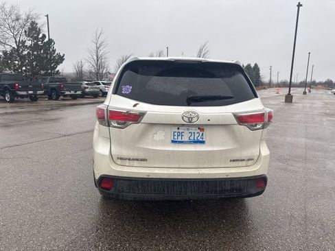 Used 2014 Toyota Highlander Limited image 23