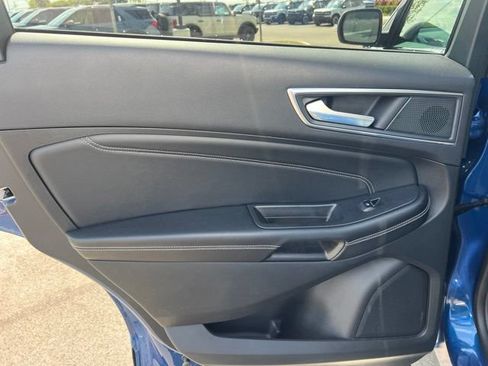 Used 2024 Ford Edge Titanium AWD/4WD image 18