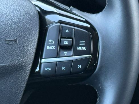 Used 2025 Ford Escape Platinum image 30