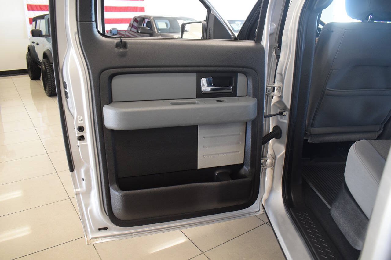 Used 2014 Ford F150 XLT w/ Equipment Group 302A Luxury AWD/4WD image 43