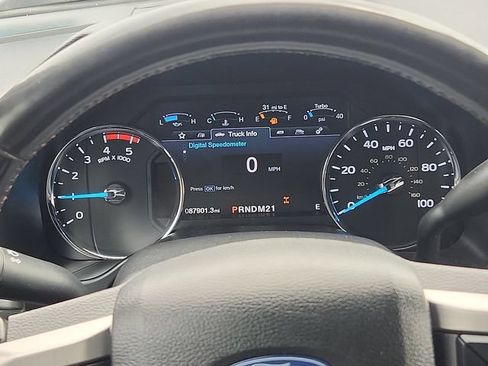 Certified 2019 Ford F250 Platinum w/ Platinum Ultimate Package AWD/4WD image 13