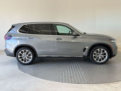 Certified 2024 BMW X5 xDrive40i w/ Parking Assistance Package image 8