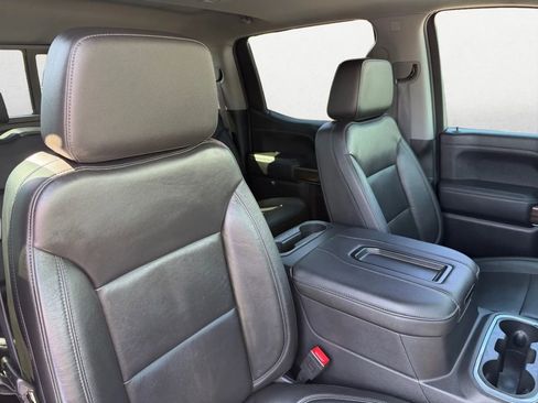 Used 2020 Chevrolet Silverado 1500 LT Trail Boss image 31