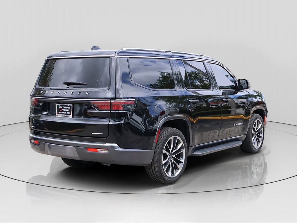 Used 2022 Jeep Wagoneer Series II w/ Premium Group I AWD/4WD image 7