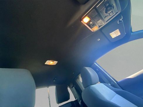 Used 2022 Toyota Tacoma TRD Off-Road image 23