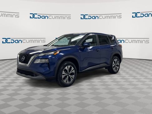 Used 2023 Nissan Rogue SV AWD/4WD image 4