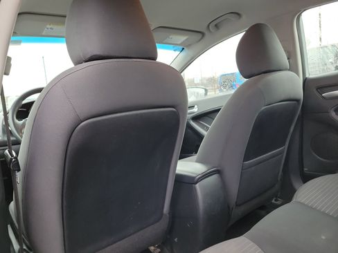 Used 2018 Kia Forte LX w/ LX Popular Package image 10