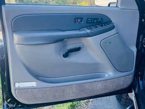 Used 2003 Chevrolet Tahoe Z71 image 18