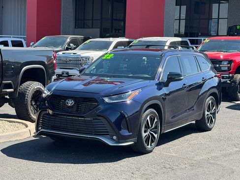 Used 2022 Toyota Highlander XSE FWD image 44