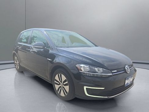 Used 2018 Volkswagen e-Golf SEL FWD image 1