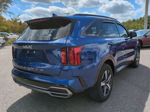 Used 2022 Kia Sorento S image 6