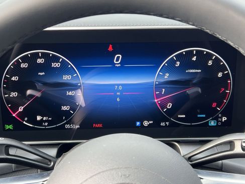 Certified 2025 Mercedes-Benz GLC 300 4MATIC image 15