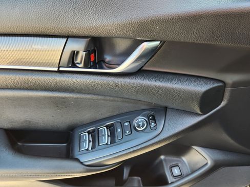 Used 2021 Honda Accord Sport Special Edition image 16