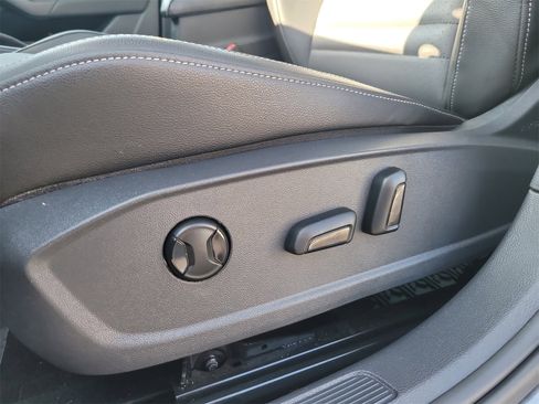 Used 2021 Volkswagen Jetta SE image 18